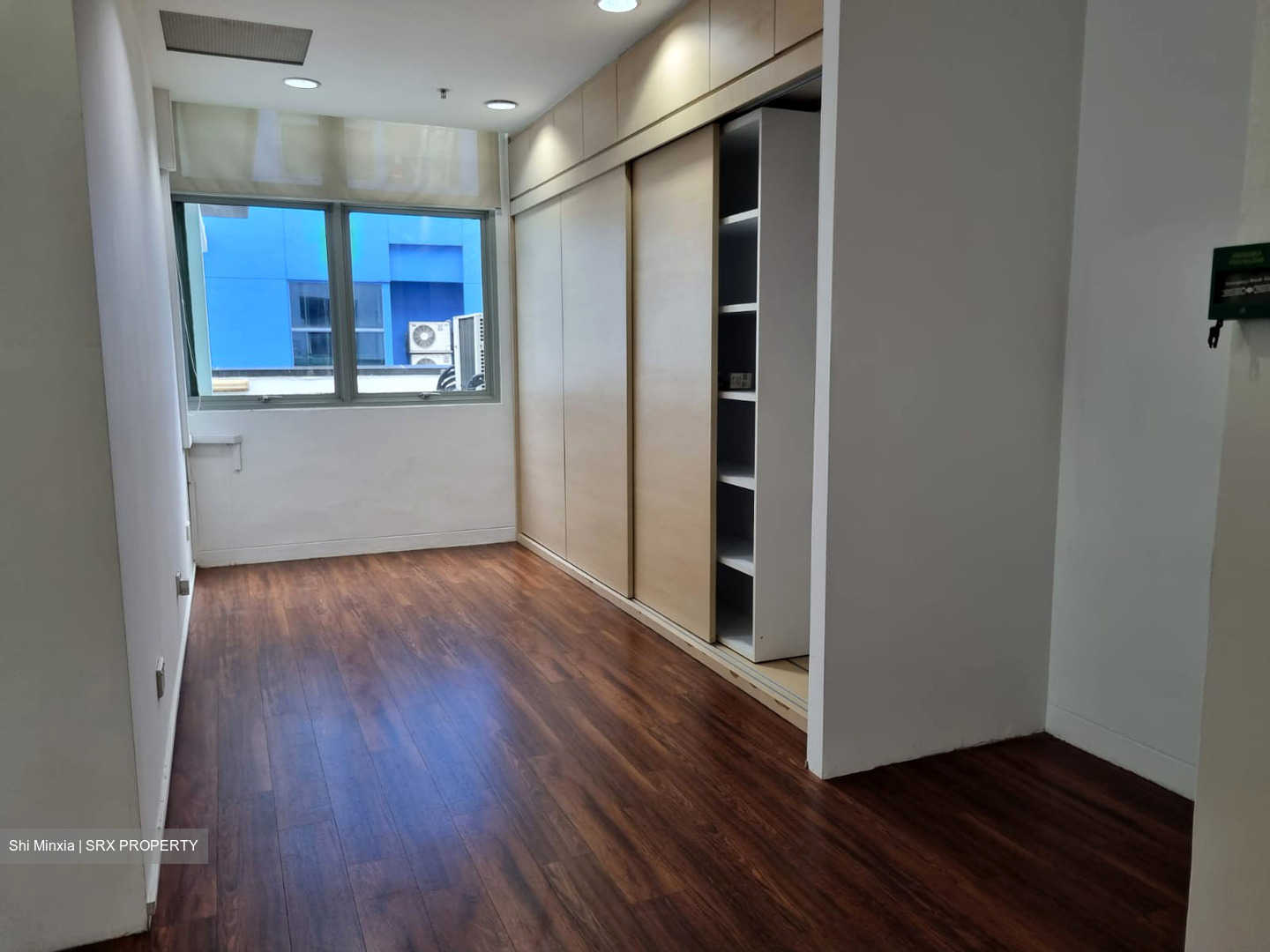 Prestige Centre (D23), Office #421540011